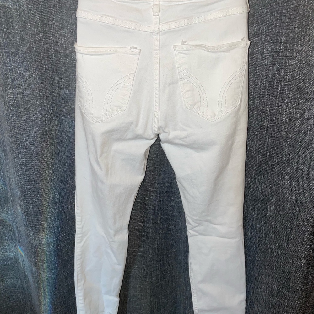 HOLLISTER White Distressed Jeans - Picture 2 of 3